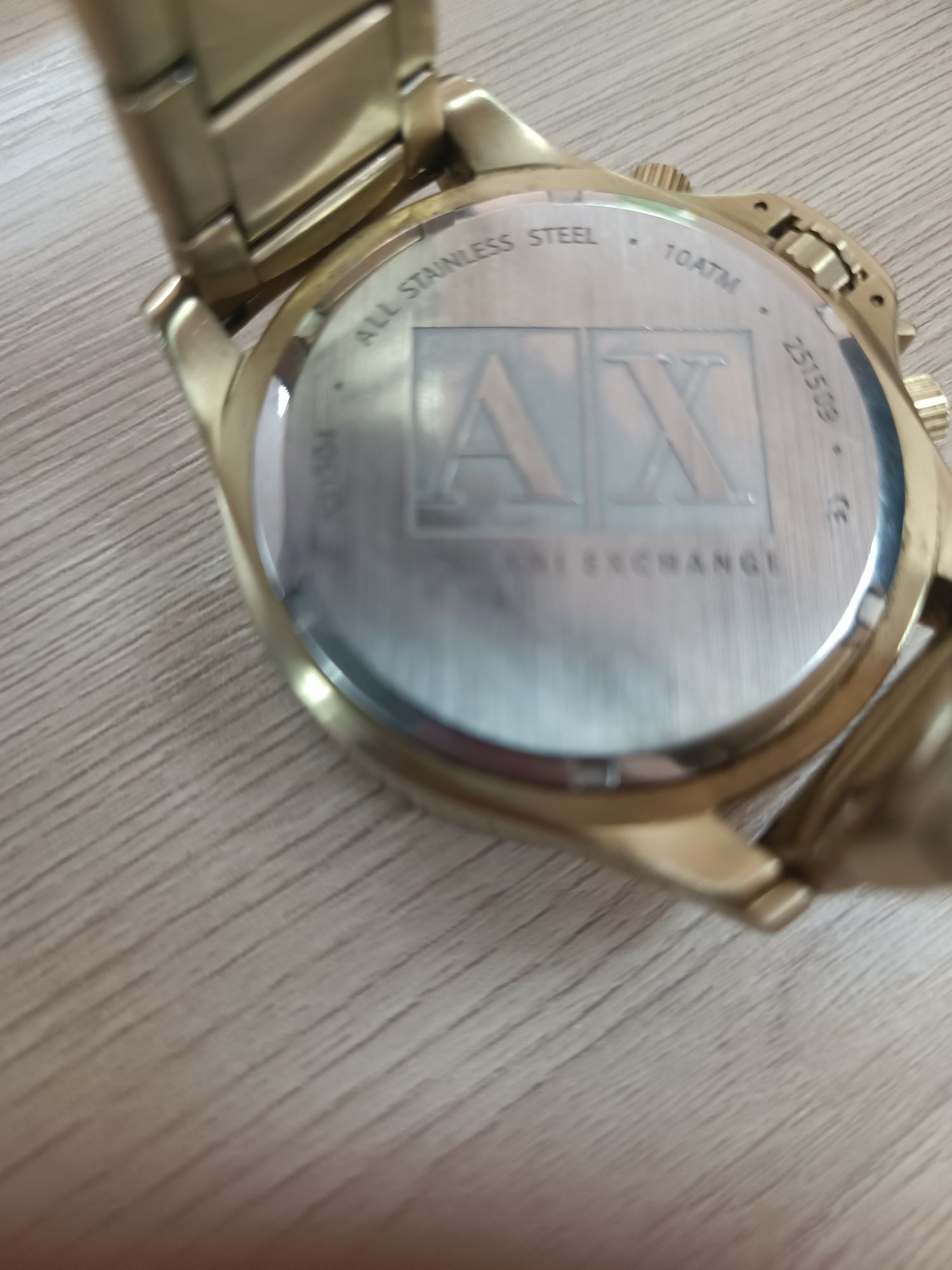 Продам часы Armani Exchange