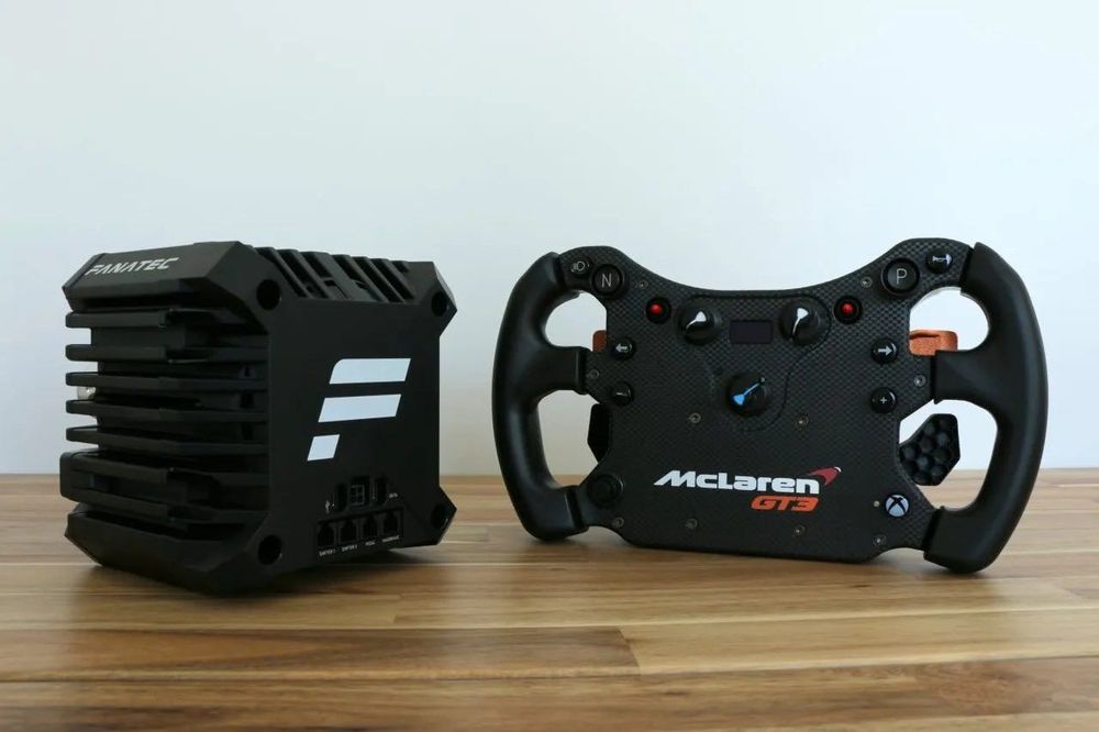 Playstation CSL DD Pro 8NM McLaren Wheel