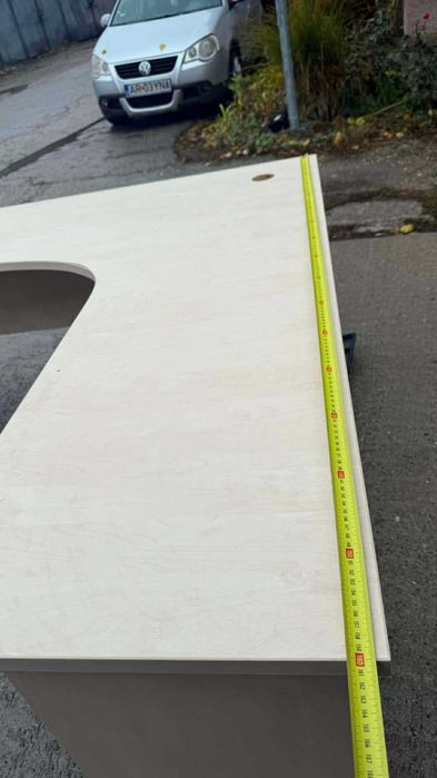 Birou in forma de ,,L"