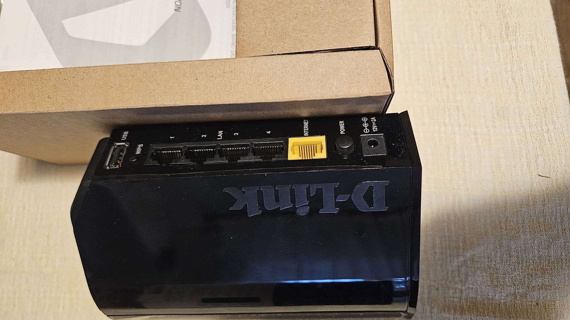 ROUTER Dlink 856
