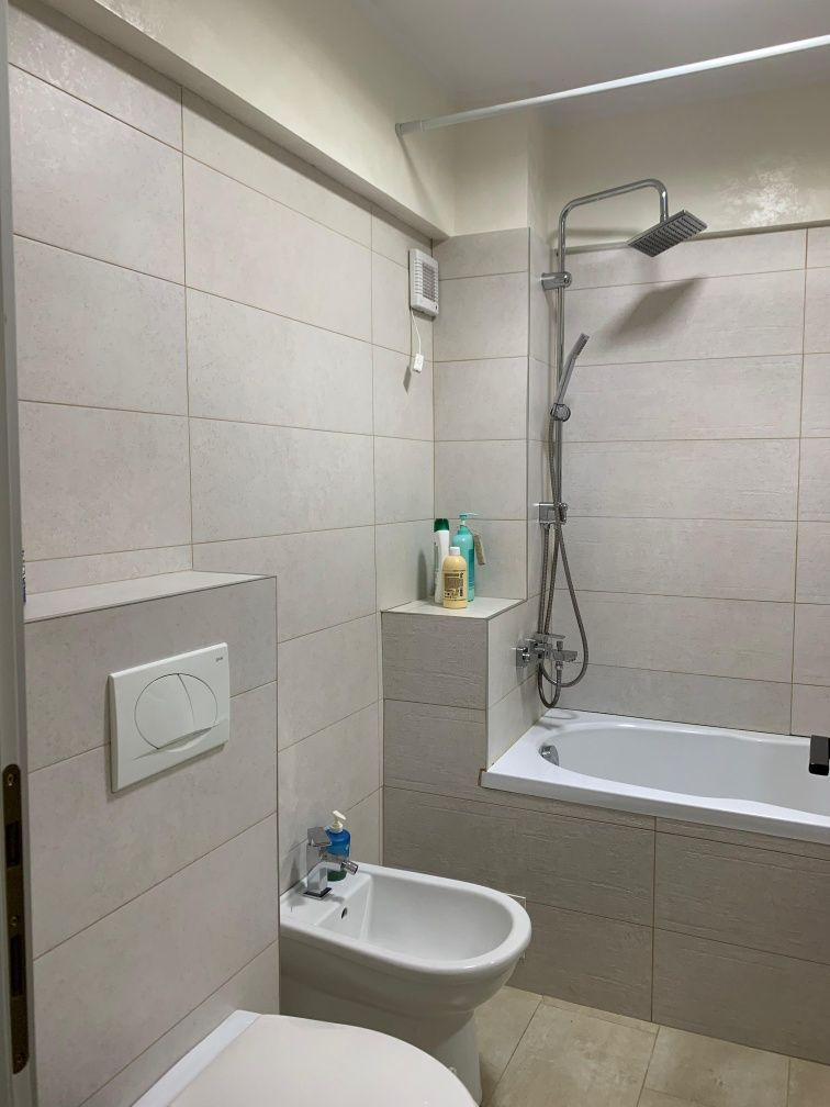 Vând  apartament  ultracentral  3 camere