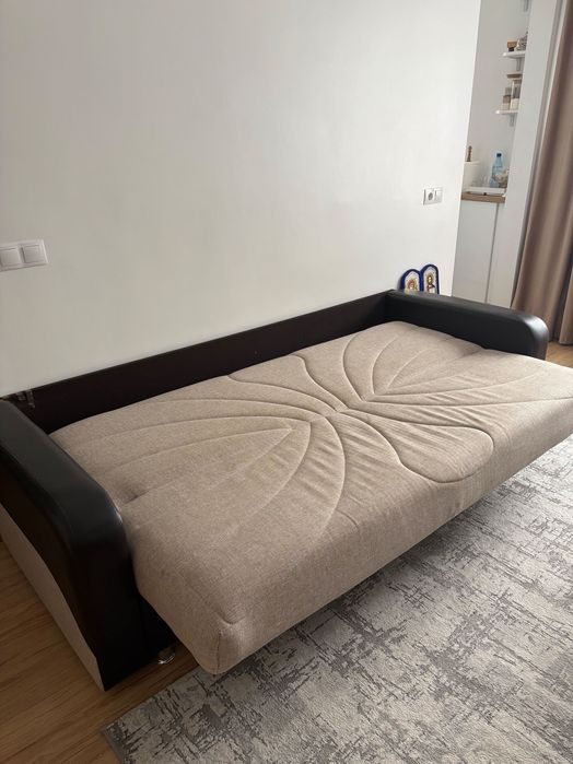 Vând canapea extensibila