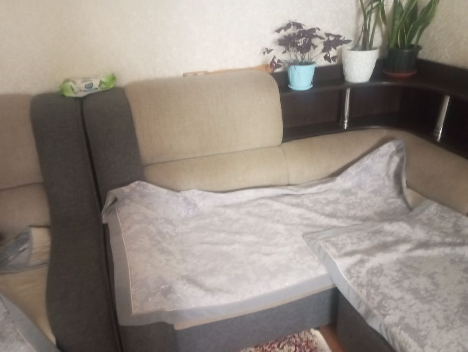 Диван в хорошем состояние