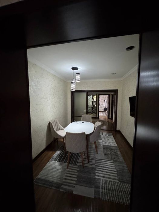 UY SOTILADI SROCHNO, ПРОДАЁТСЯ СРОЧНО 1 этаж 4-комнатная квартира