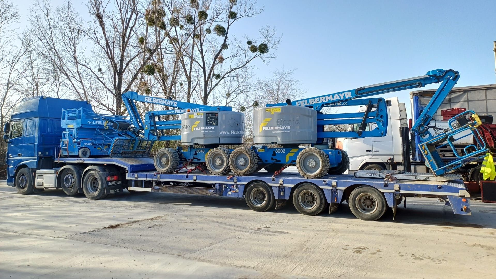 Închiriez nacela manitou automacara motostivuitor macara spider