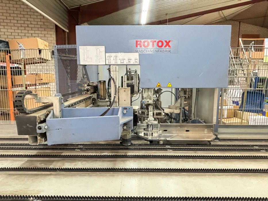 Linie de sudura -debavurare la 4 capete Hollinger MSP / Rotox EPA 472