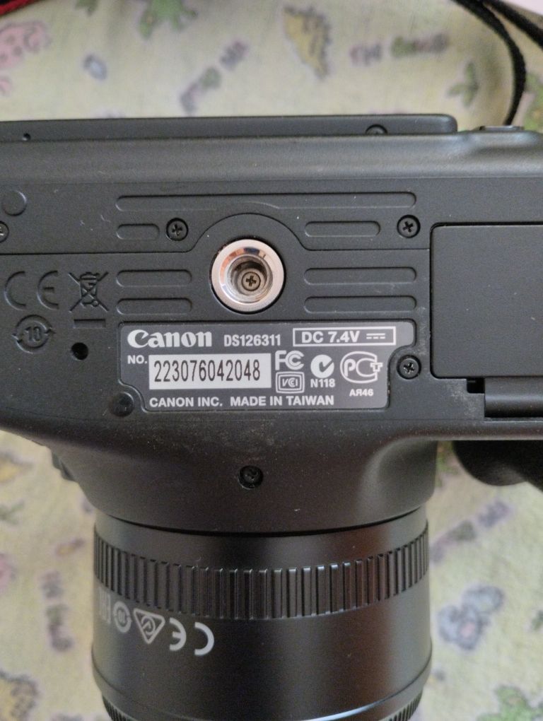 Продам Canon600D с сумкой оригинал Майкудук