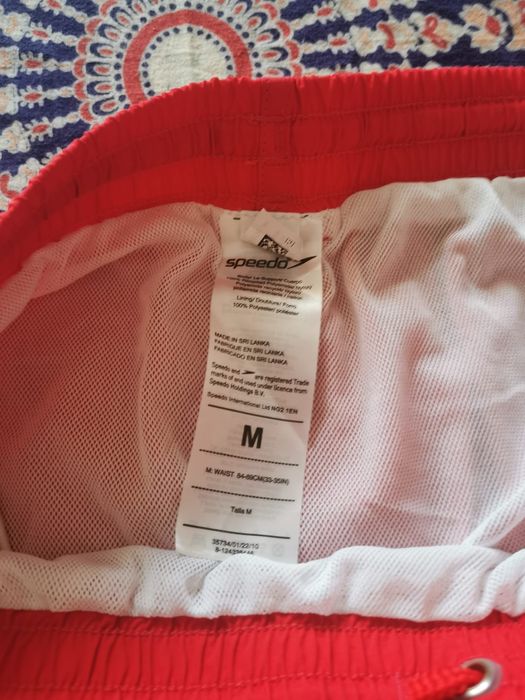 Short apa- inot Speedo rosu