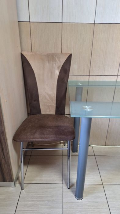 Masa bucatarie cu scaune