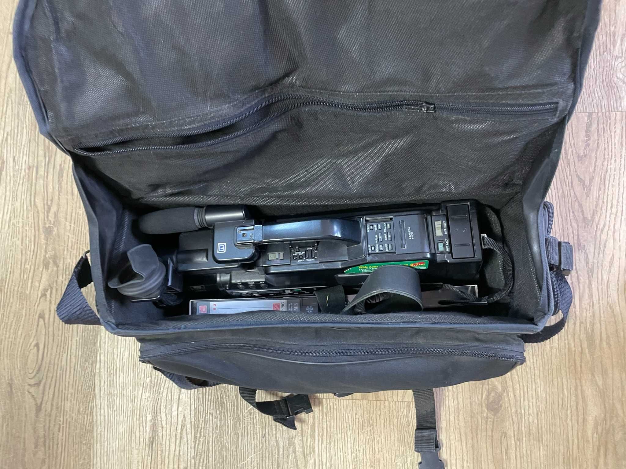 Cameră video Panasonic M50 VHS  - Noua!Doar 4 casete s-au filmat cu ea
