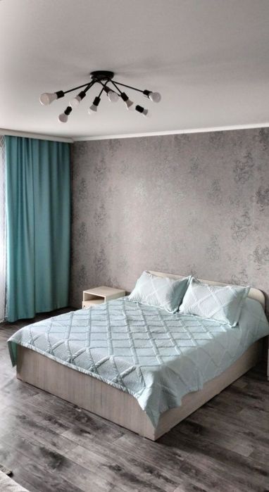 Сдается 1ком квартира посуточно и почасам Сатпаева Момышулы