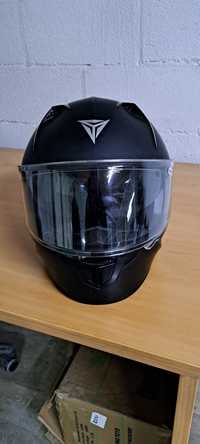 Шлем защитный  для мото