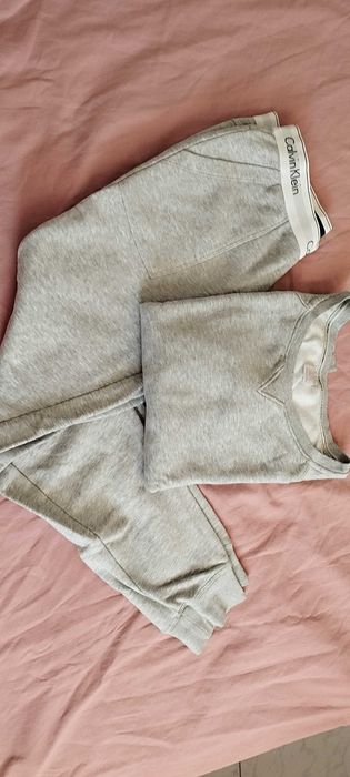 Calvin Klein спортен комплект