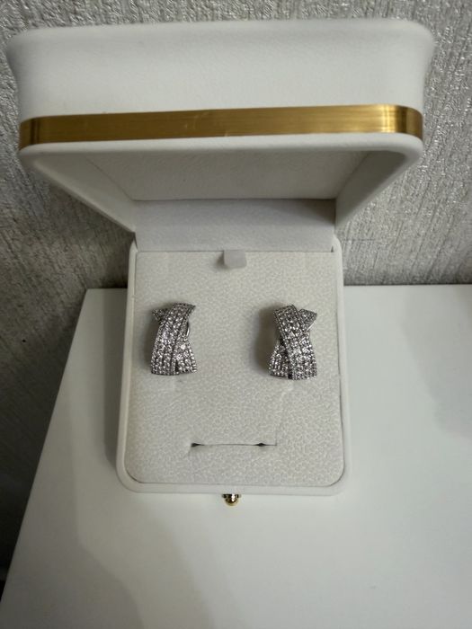 Бриллиантовые сережки 750 пробы