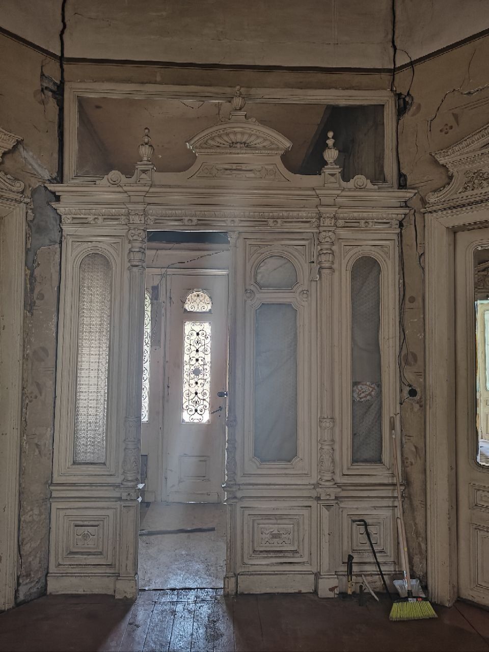 Антични врати от 1897г.