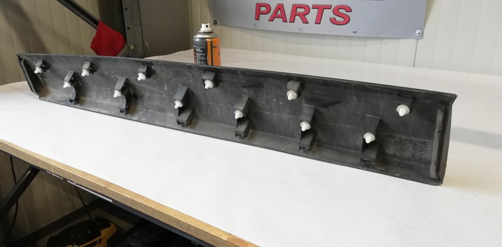 Лайстна на предна и задна врати Nissan Qashqai J12 2021-