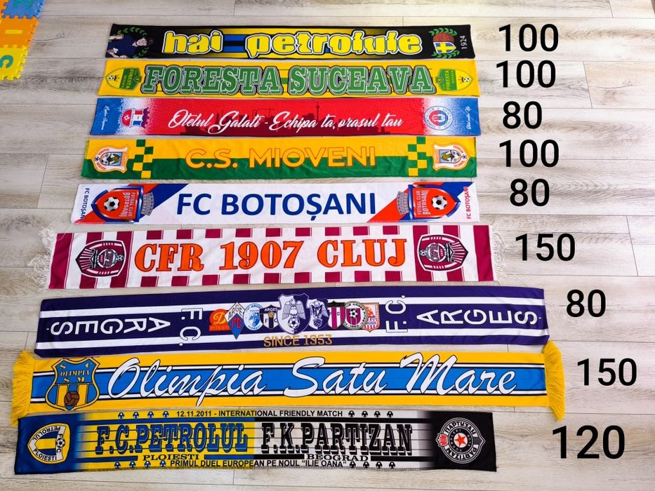 Eșarfe cu echipe din Romania