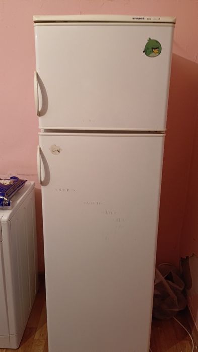 Продам рабочий холодильник