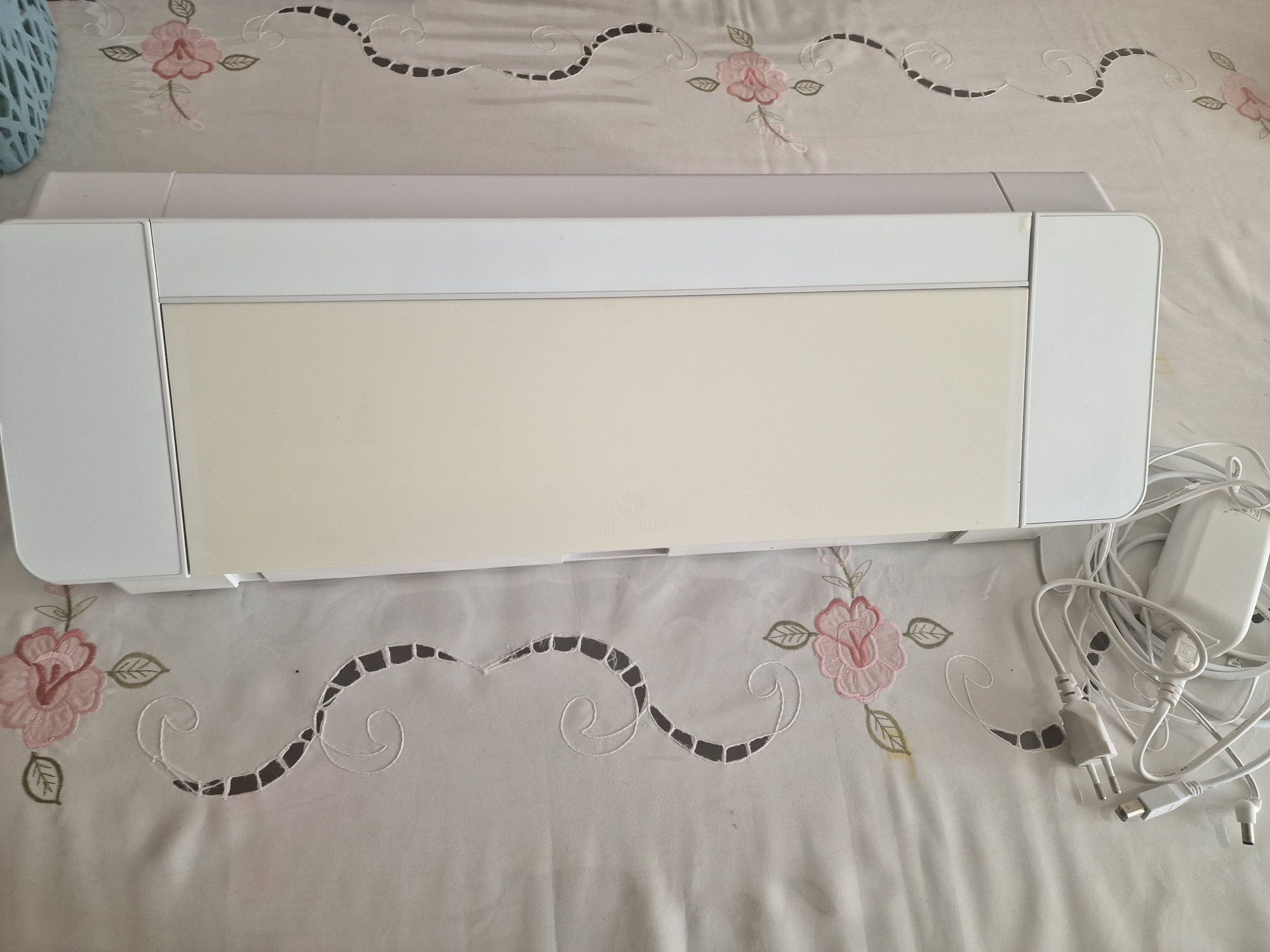 Продам плоттер  Silhouette Cameo 4 срочно, новый не использованный