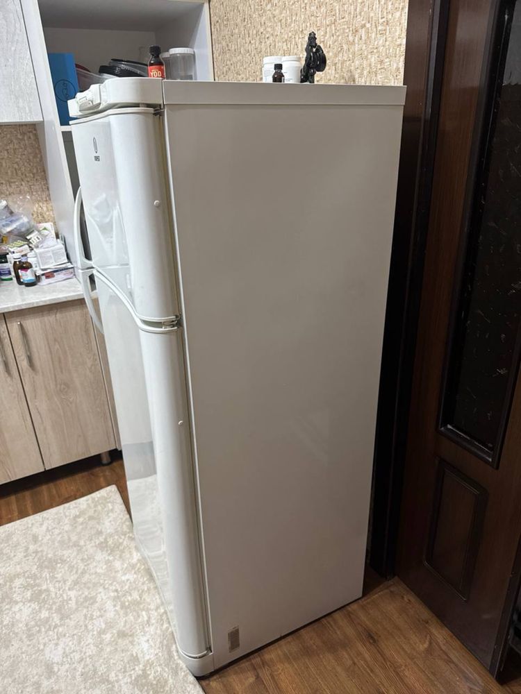Indesit xaladilnik