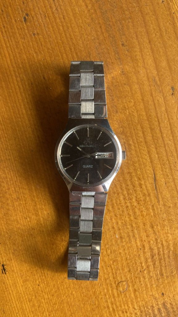 Ceasuri unisex diferite modele
