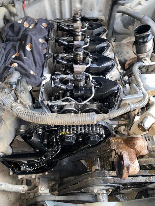 Mecanic auto particular cu experienta.Preturi mici.vopsitorie/tinichig