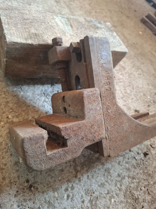 Sistem frezare pe strung