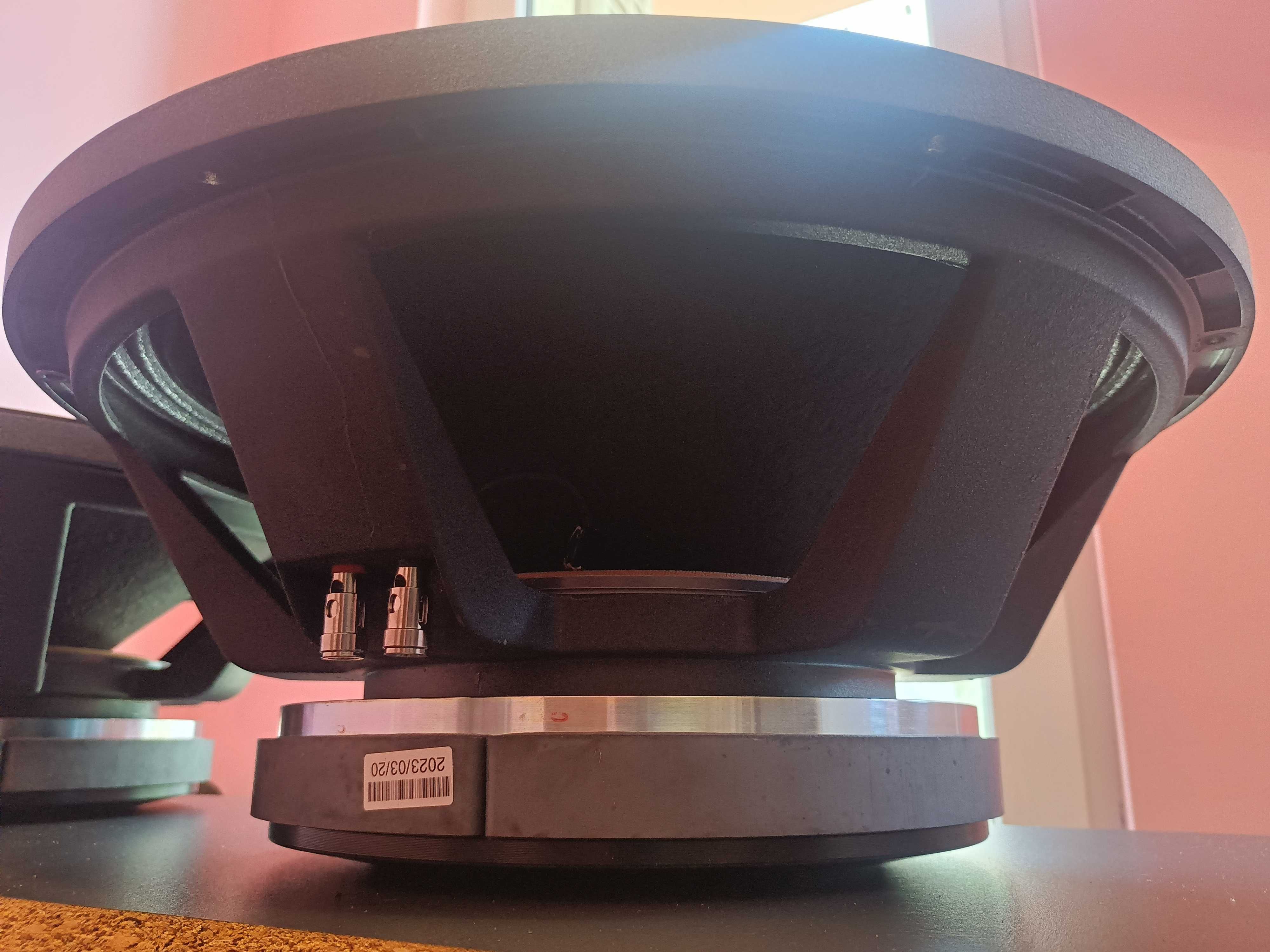 Vand 2 Difuzoare Void V-18-1000