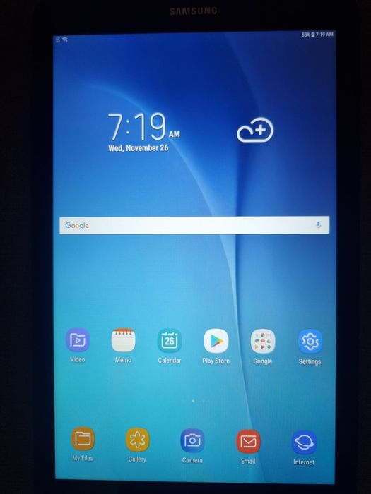 Таблет Samsung Galaxy Tab E T560 с процесор Quad-Core™ 1.3 GHz, 9.6",