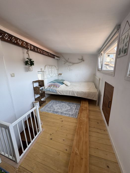 Малък мезонет с двор в центъра на София