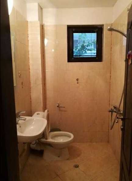 Дава се под наем Двустаен апартамент в Пловдив, Младежки Хълм - 50 кв.м за 300 € - Снимка #3