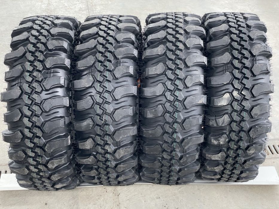 33X11.5-15 (295/80/15) CST by Maxxis OFF ROAD CL-18