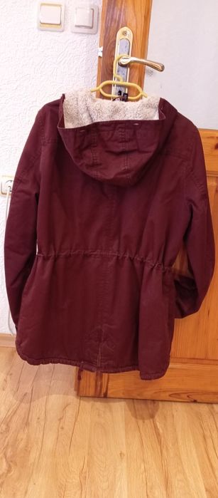 Зимна парка бордо