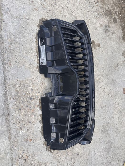 Grilă radiator skoda fabia 3.cod:6v0853653.a.