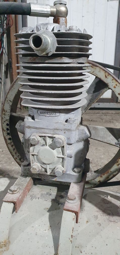 Compresor aer, ax circular