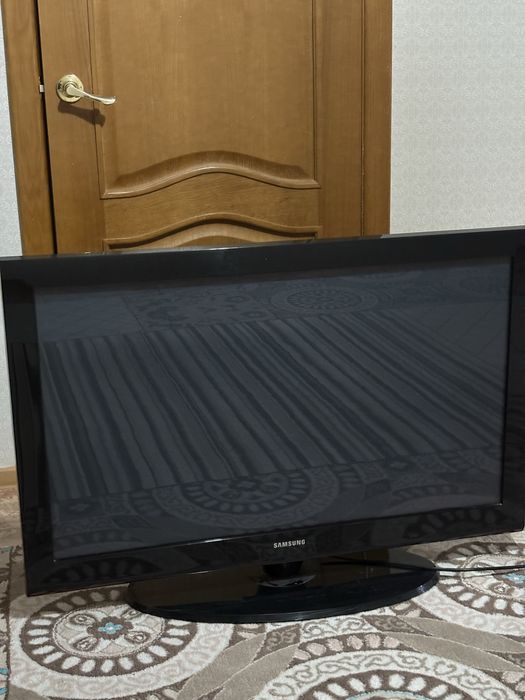 Продаю Телевизор Samsung 42" Plasma