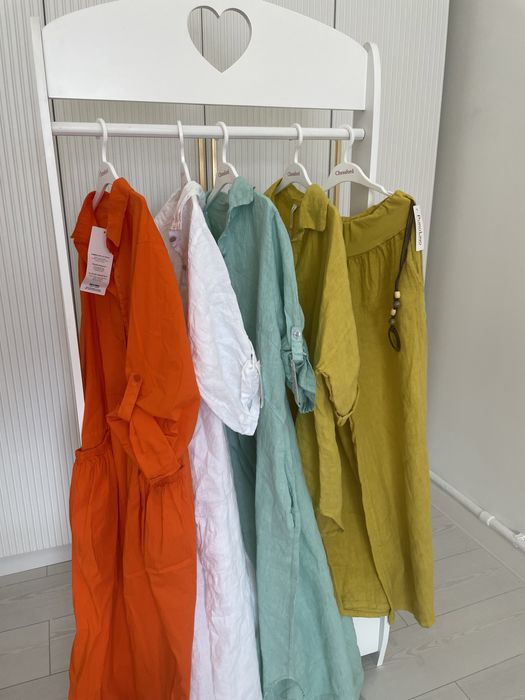 Женские платья и костюмы из льна