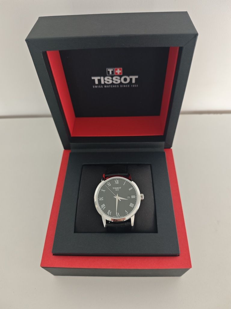 Продавам/Заменям часовник марка Tissot.