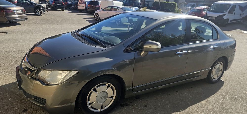 Vând / schimb Honda civic Hybrid