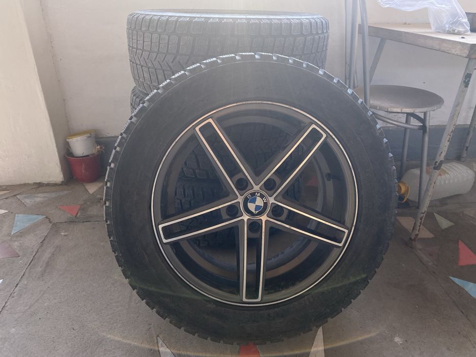 Продам Шины на БМВ X5