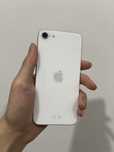 Продам iPhone SE 2020 64GB