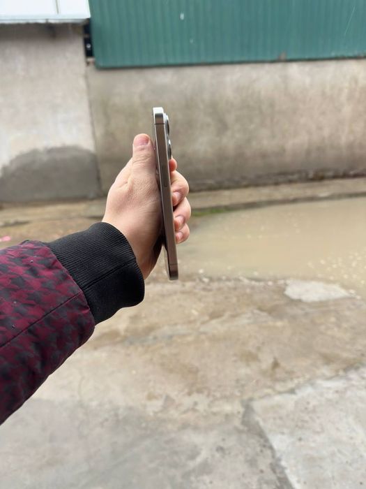 Iphone 15 Pro radnoy