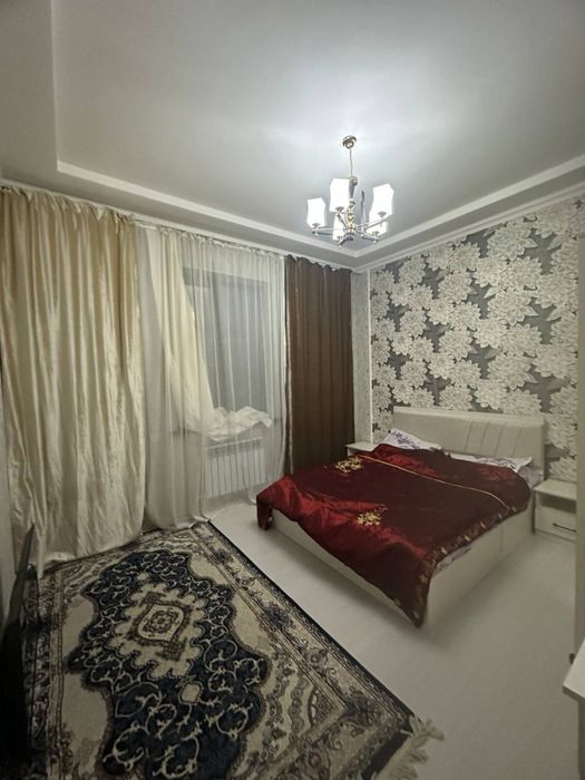 Ховли сотилади. Хаммаси шароити бор. Газ свет сув вайфай.