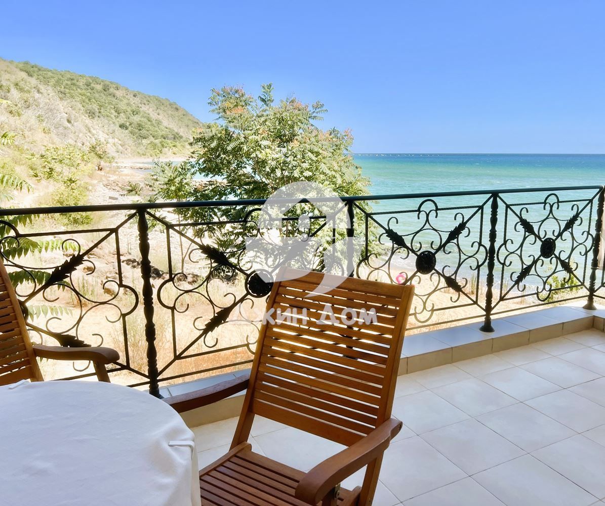 Продава се Тристаен апартамент в к.к. Елените - 110 кв.м за 1500 €/кв.м - Снимка #12