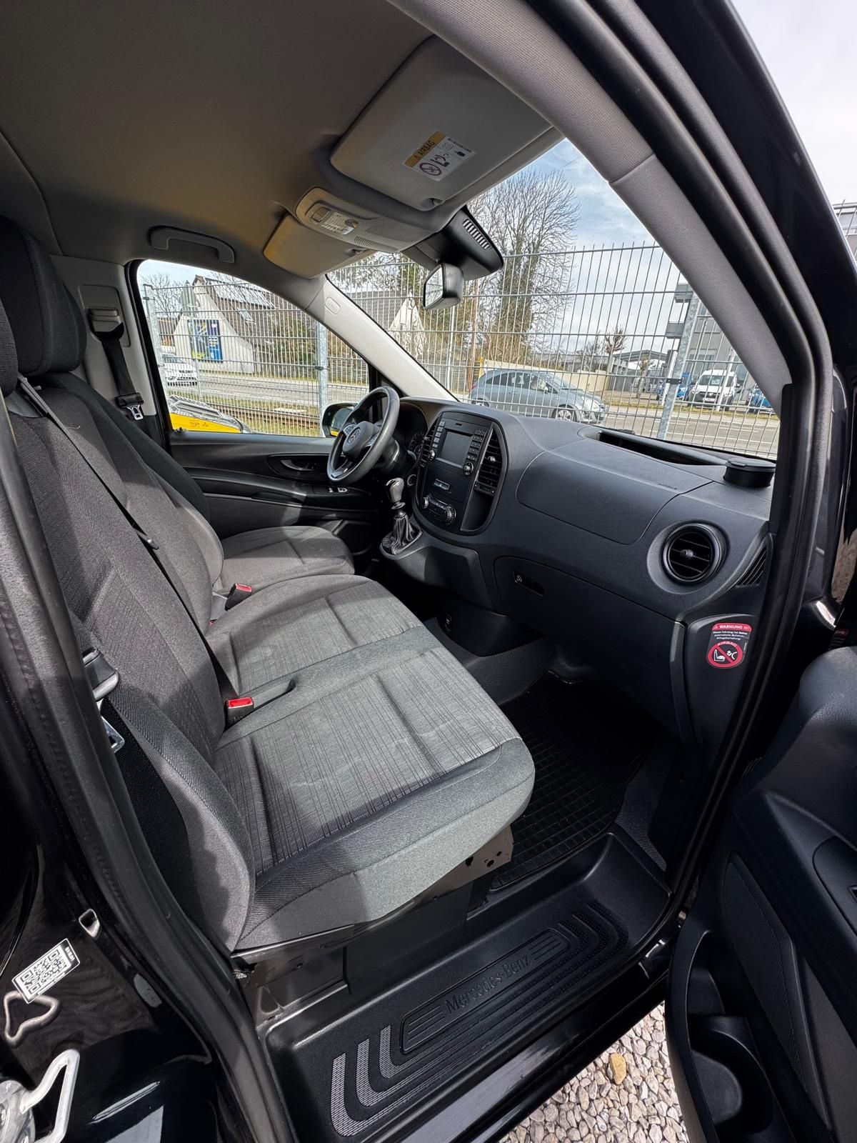 Mercedes-Benz Vito 8+1 Locuri Fabricatie 2015 km 248000