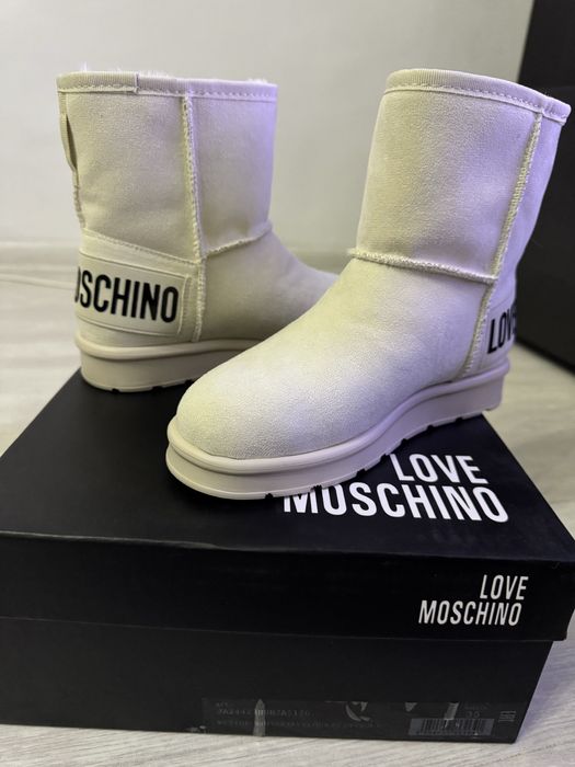 Cizme Love Moschino