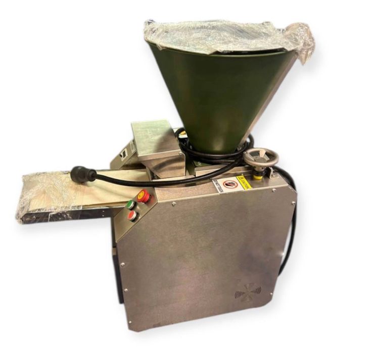 Тестоделител ЧИСТО НОВ