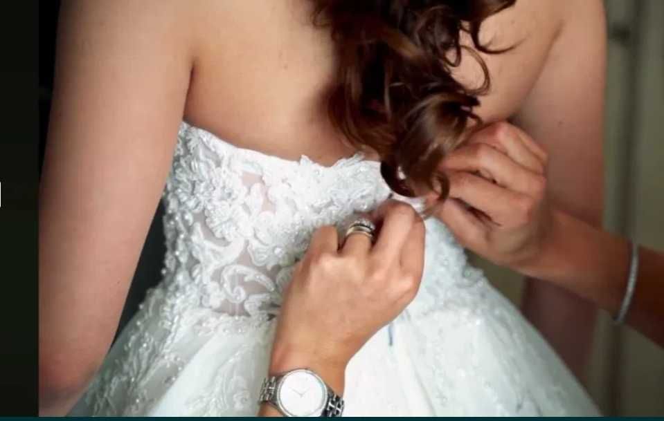 Rochie de mireasa cu crinolina si ambele voaluri incluse