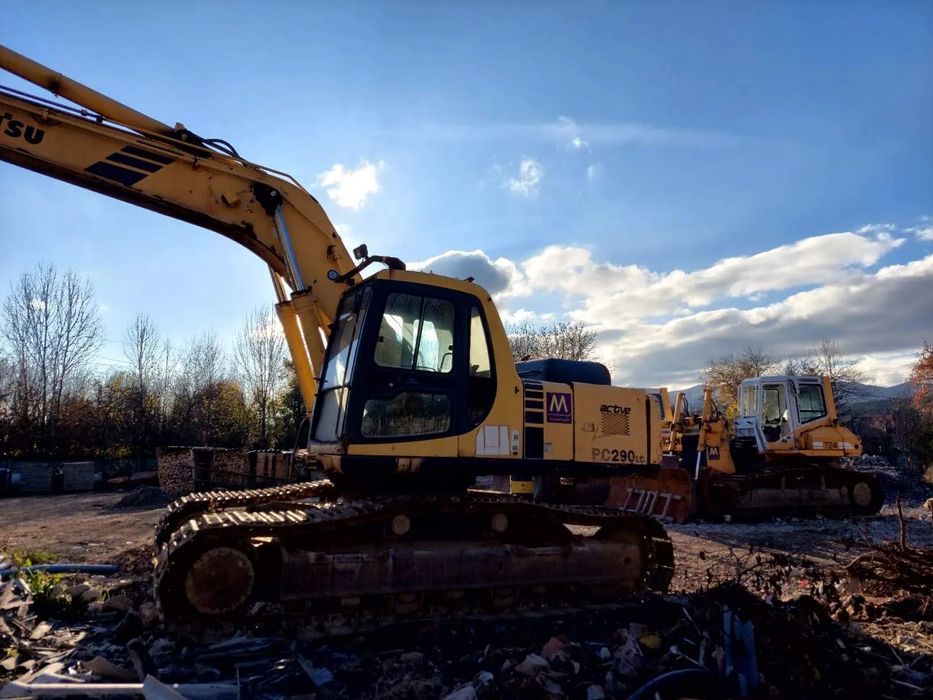 Komatsu PC 290 excavator pe senile