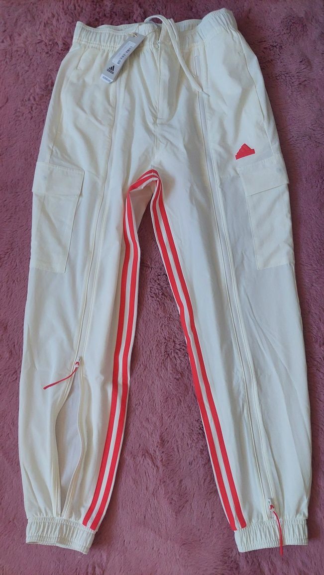 Тениска и долнище adidas